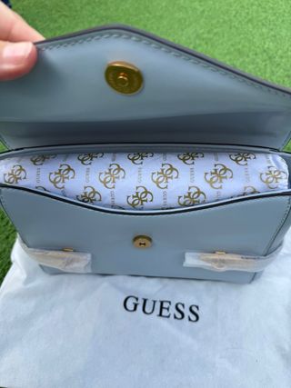 Bolso color turquesa