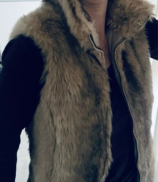 Chaleco de pelo sintético nuevo zara kids