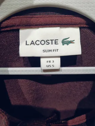 Polo Lacoste marrón burdeos talla S