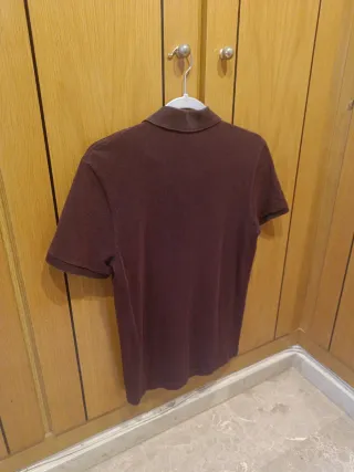 Polo Lacoste marrón burdeos talla S