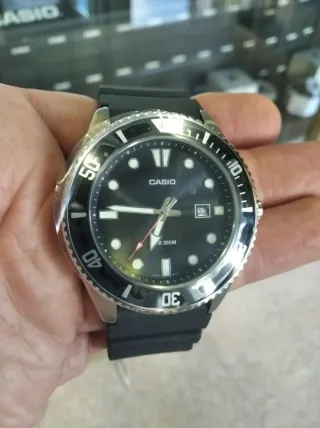 CASIO MDV-107-1A1 SUMERGIBLE A 200M / SUPER OFERTA