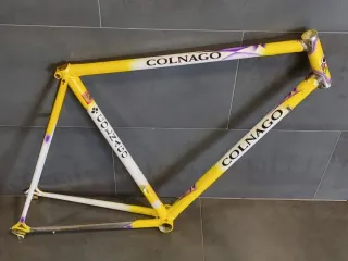 Cuadro Colnago carretera amarillo