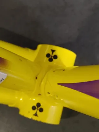 Cuadro Colnago carretera amarillo