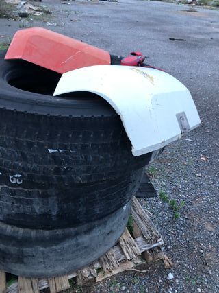 Tapa Esquinera Cabina Camión Renault AE 420 Magnum