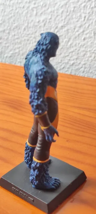 Figura Bestia Plomo Colección