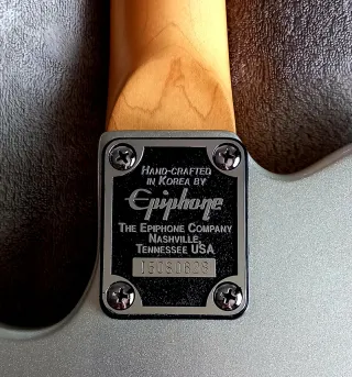 Guitarra Epiphone T-310.