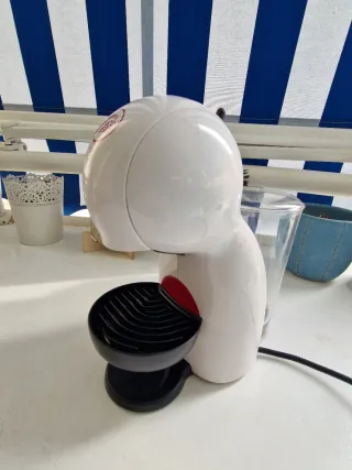 Cafetera Dolce Gusto Blanca