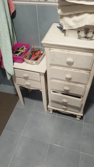 Cómoda, mesilla y biombo de madera conjunto