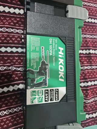 Taladro Percutor Hikoki 18V DH18DPA