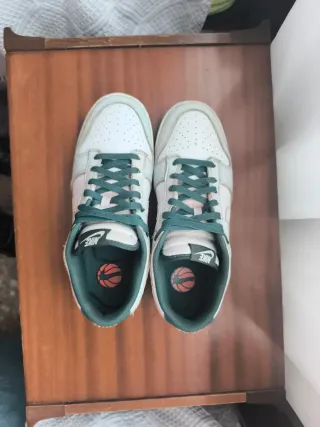 Zapatillas Nike Dunk Low Verdes y Blancas