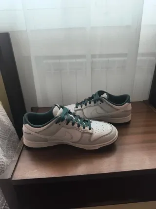 Zapatillas Nike Dunk Low Verdes y Blancas
