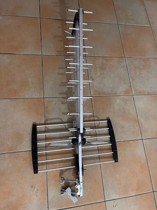 Antena TV Exterior Aluminio PRECIO NO NEGOCIBALE