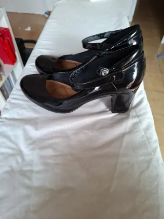 Salón charol Clarks Talla 38.5