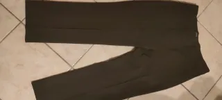 Pantaloni e camicia donna