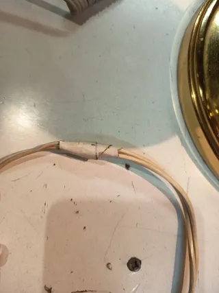 Lámparas de mesa doradas grandes