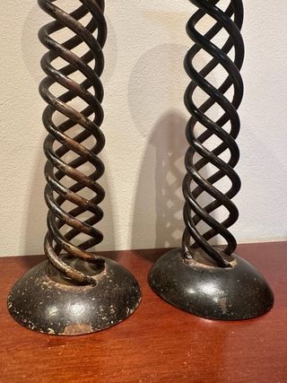 Candelabros de forja estilo vintage