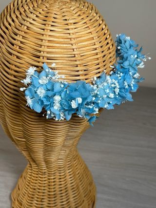 Tocado flores azul y blanco comunión/boda