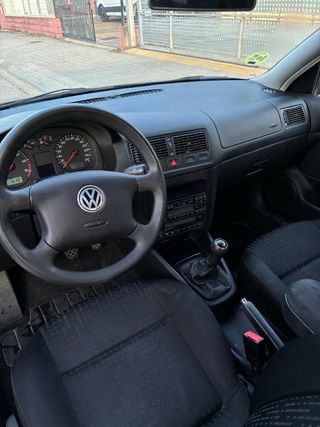 Volkswagen Golf 2001