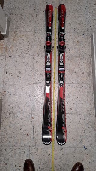 Esquís Rossignol con bastones. Medida esqui  166.
