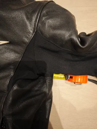 Mono Alpinestars Cuero Negro