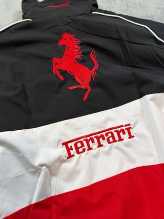 Chaqueta Ferrari F1 Vintage Negra Blanca y Roja L