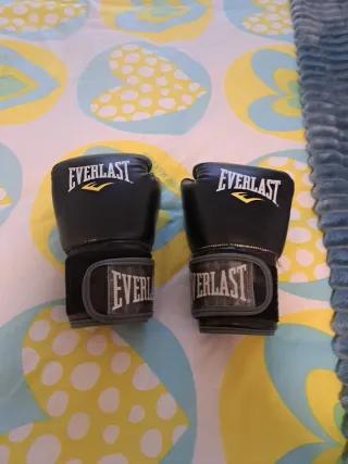 Guantes de boxeo Everlast negros