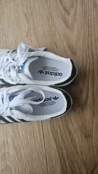 Zapatillas Adidas Samba Blancas y Negras