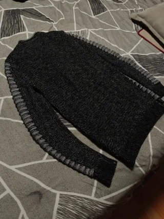 Jersey de punto gris y negro