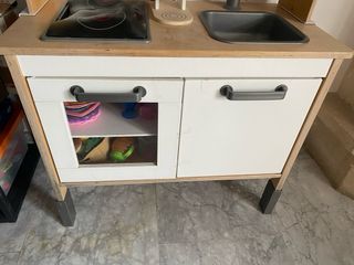 Cocinita de madera Ikea