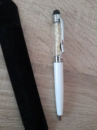 Bolígrafo mni puntero brillo con funda negra