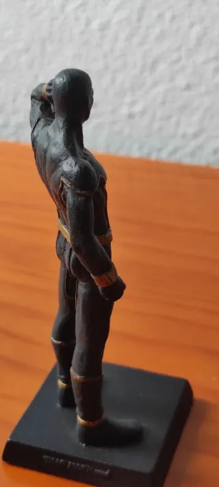 Figura Cíclope Plomo Colección