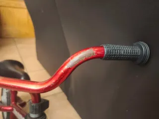 Bicicleta senza pedali Chicco Rossa