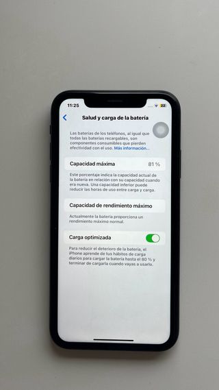 iPhone XR 64GB Nero + 2 Custodie