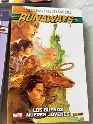 Colección runaways marvel tres tomos