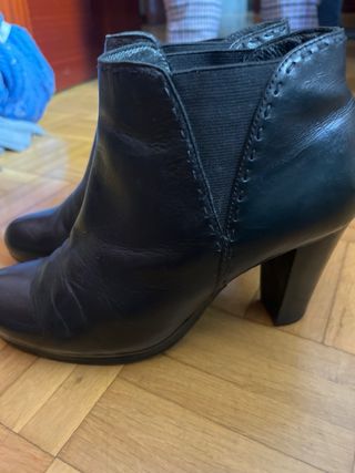 Botines Camper Piel Tacón 8.5cm Negros