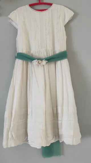 Vestido corto comunión blanco con fajín verde agua