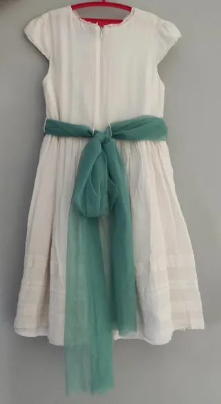 Vestido corto comunión blanco con fajín verde agua