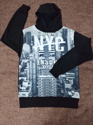 Sudadera NYC con estampado de ciudad