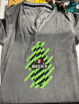 T-shirt Beck's con apribottiglie L