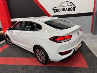 Hyundai i30 2018 fastback Etiqueta C