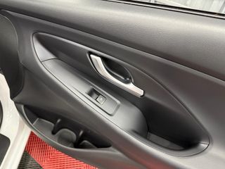 Hyundai i30 2018 fastback Etiqueta C