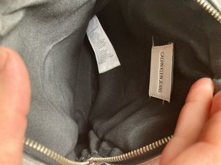 Bolso Calvin Klein Jeans Hombre Gris y Negro