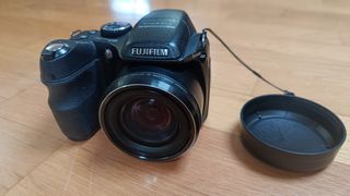 Fujifilm Finepix S2000HD (defect)
