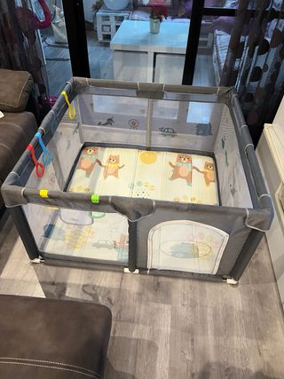 Parque bebé + caminador + 5 tiradores+ 48 pelotas