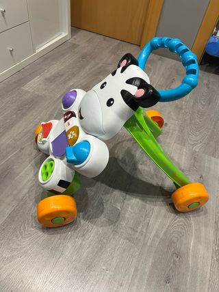 Parque bebé + caminador + 5 tiradores+ 48 pelotas