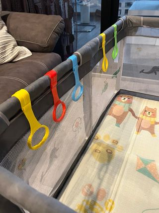 Parque bebé + caminador + 5 tiradores+ 48 pelotas