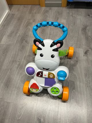 Parque bebé + caminador + 5 tiradores+ 48 pelotas