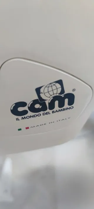 Trona de bebé con arco de juegos