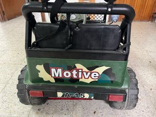 Coche eléctrico infantil todoterreno