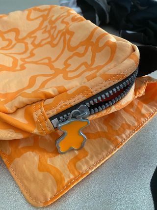 Bolso bandolera Tous naranja y negro